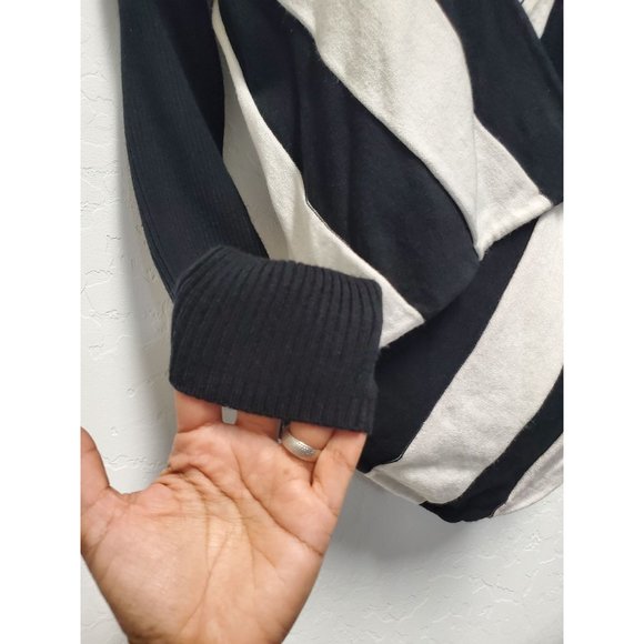 Kenneth Cole New York Side Partial Wrap Black/White Striped Top Sweater XS - Picture 7 of 7